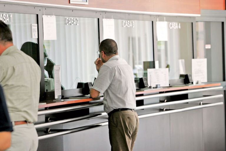 Instituțiile publice nu mai au voie să ceară copii după documente deja emise