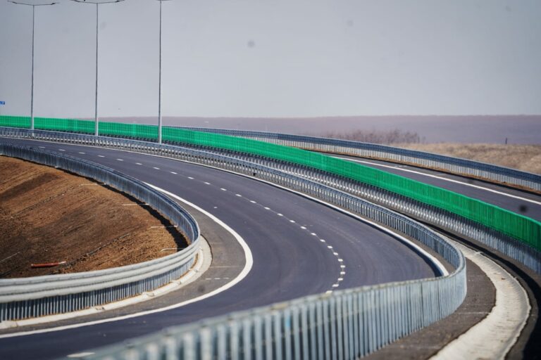 Pe drumul expres Craiova-Pitește se va circula cu 120km/ h