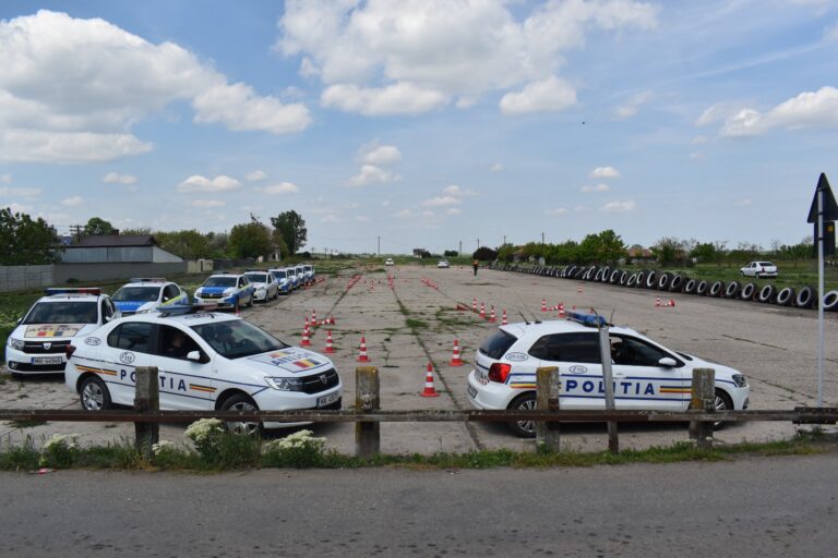 Stagii de pregătire pentru polițiștii olteni