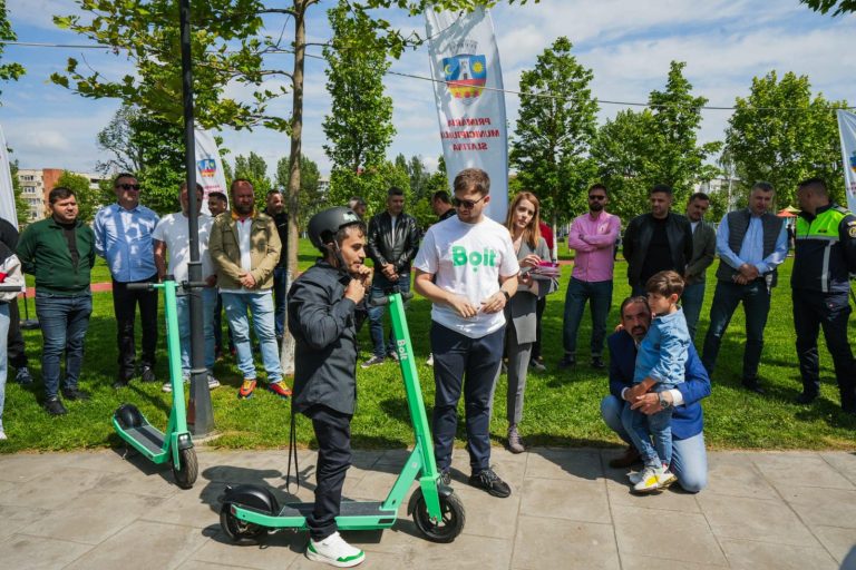 Trotinete electrice Bolt în Slatina