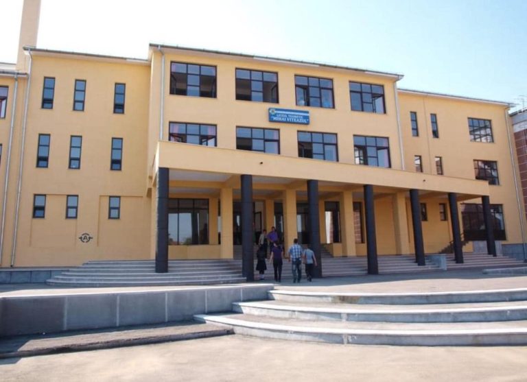 Invațământul din Caracal, la loc de cinste