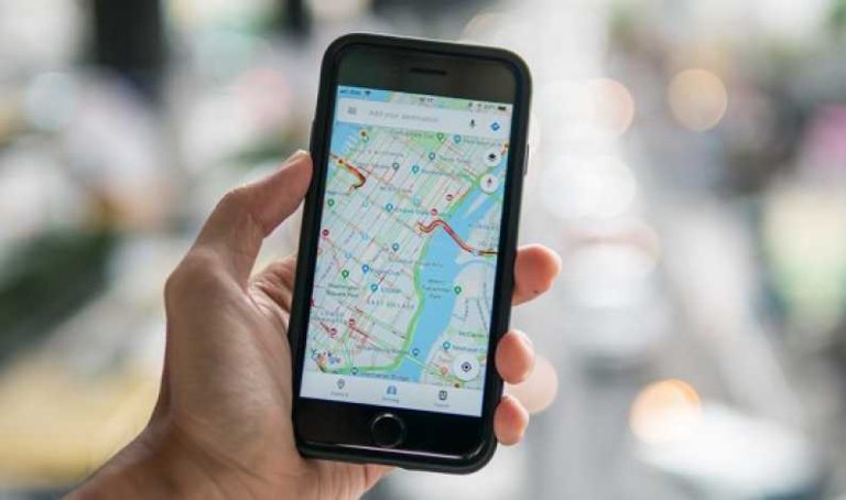 Google Maps va semnala business-urile cu recenzii false