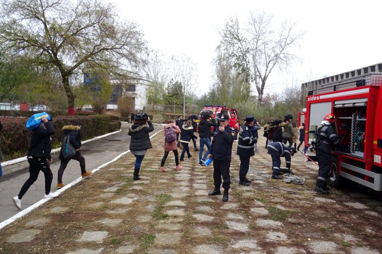 Cutremur cu magnitudinea de 7.2 grade pe scara Richter în Vrancea