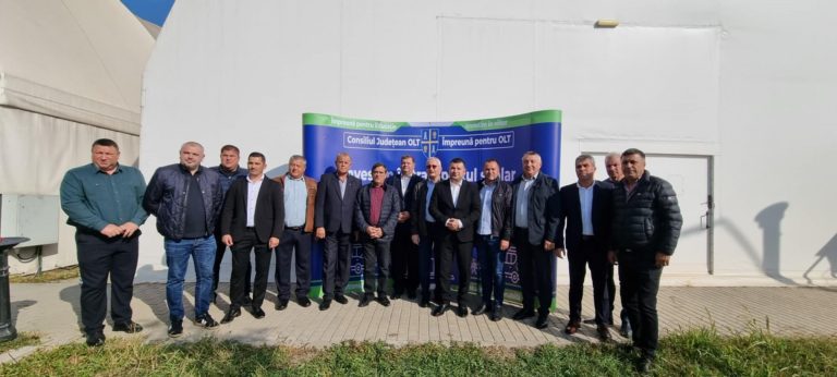 Microbuze electrice pentru elevii din 15 localități din județul Olt