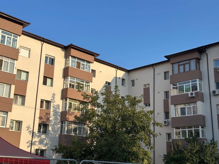 Zeci de blocuri reabilitate în municipiul Caracal