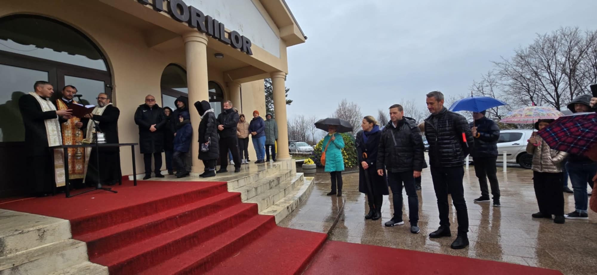 Drapelul Național al României, arborat pe Dealul Grădiște din Slatina