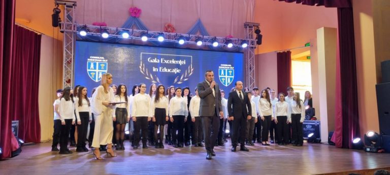 Consiliul Județean Olt a premiat excelența în educație