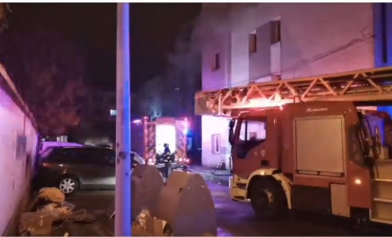 O garsonieră din Slatina a fost cuprinsă de flăcări