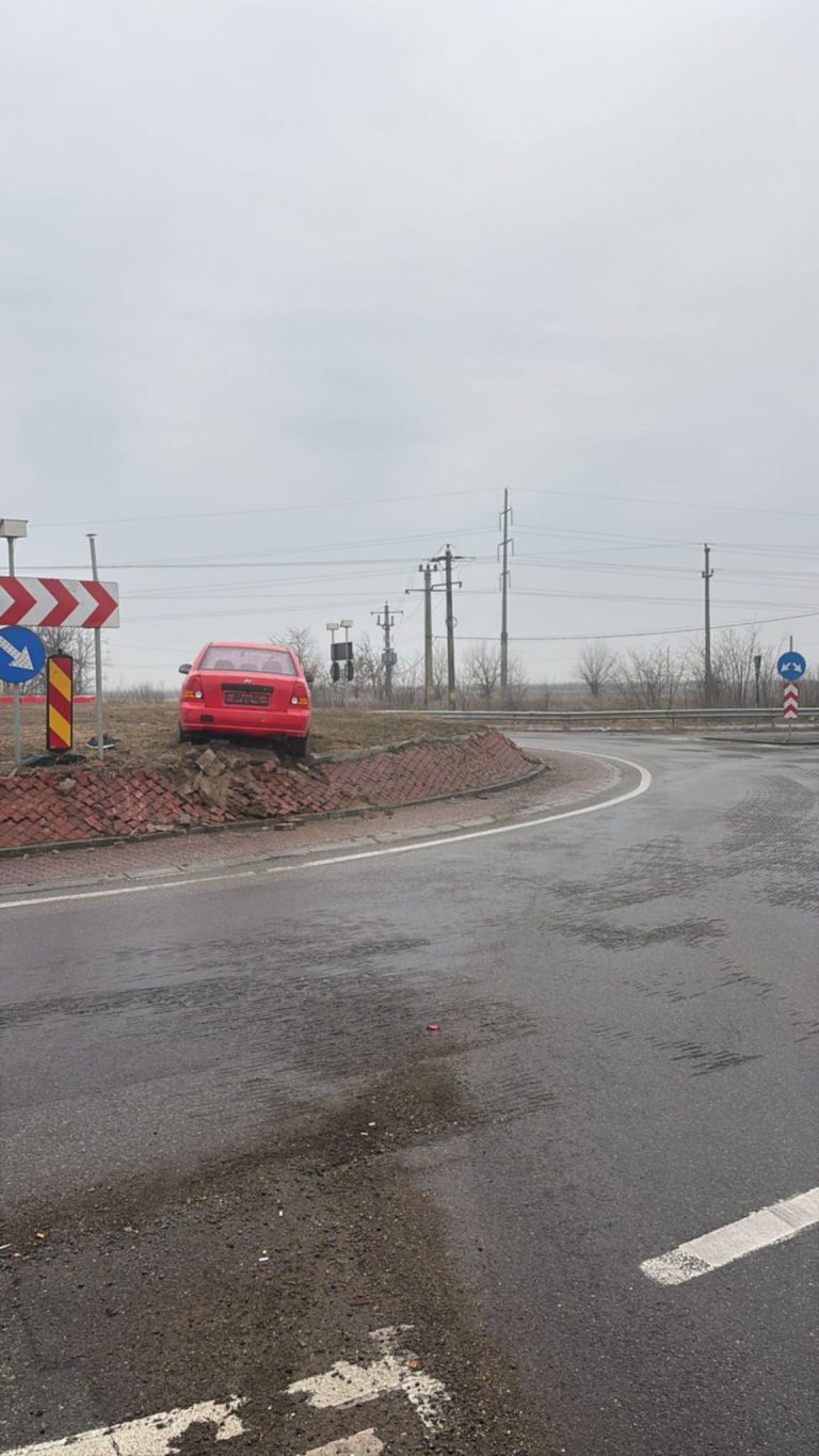 Șofer băut, prins de polițiști după ce a fugit de la locul accidentului