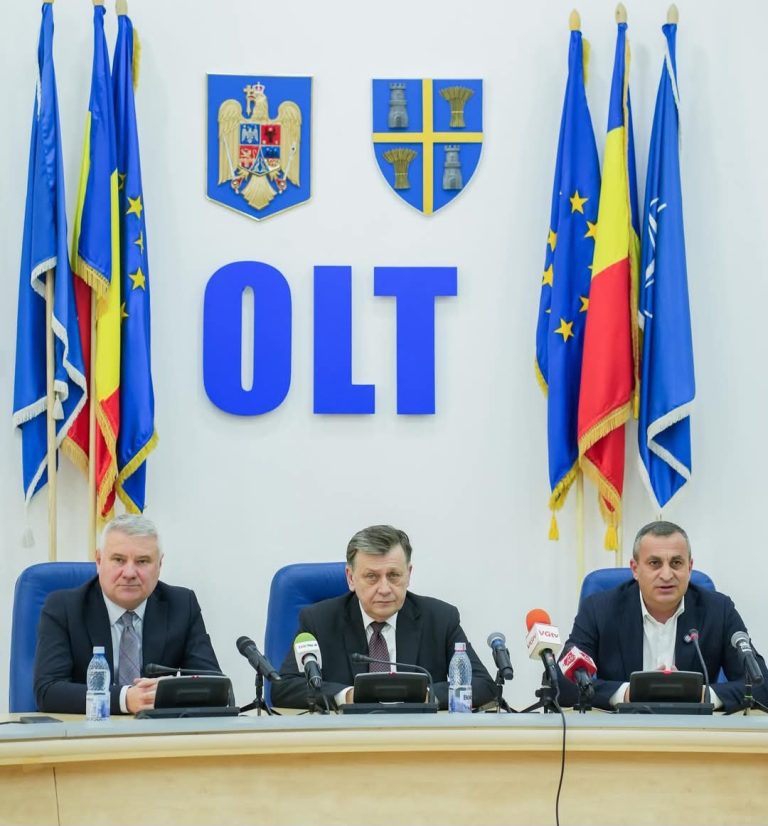 Crin Antonescu a creat la Slatina o imagine simbolică