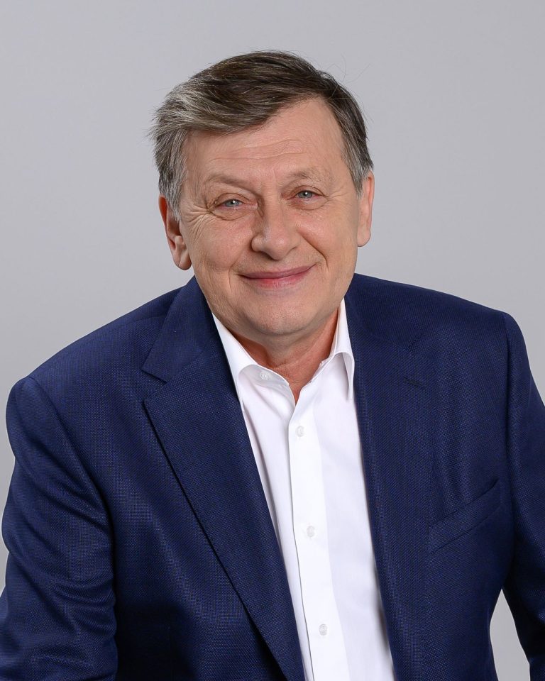 Crin Antonescu vine la Slatina