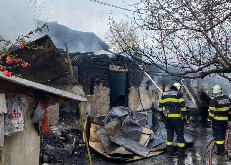 Incendiu într-o gospodărie din județul Olt
