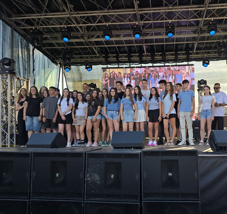 Peste 1.600 de elevi premiați de Mario De Mezzo în cadrul Galei Excelenței