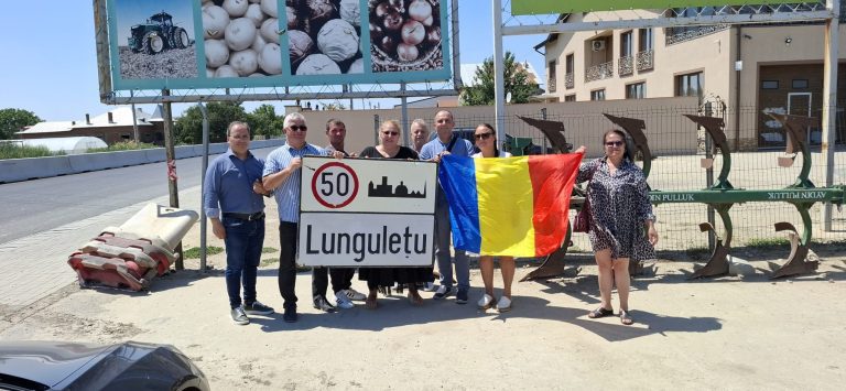 Deputatul Mihai-Adrian Țiu, alături de agricultorii din Lungulețu