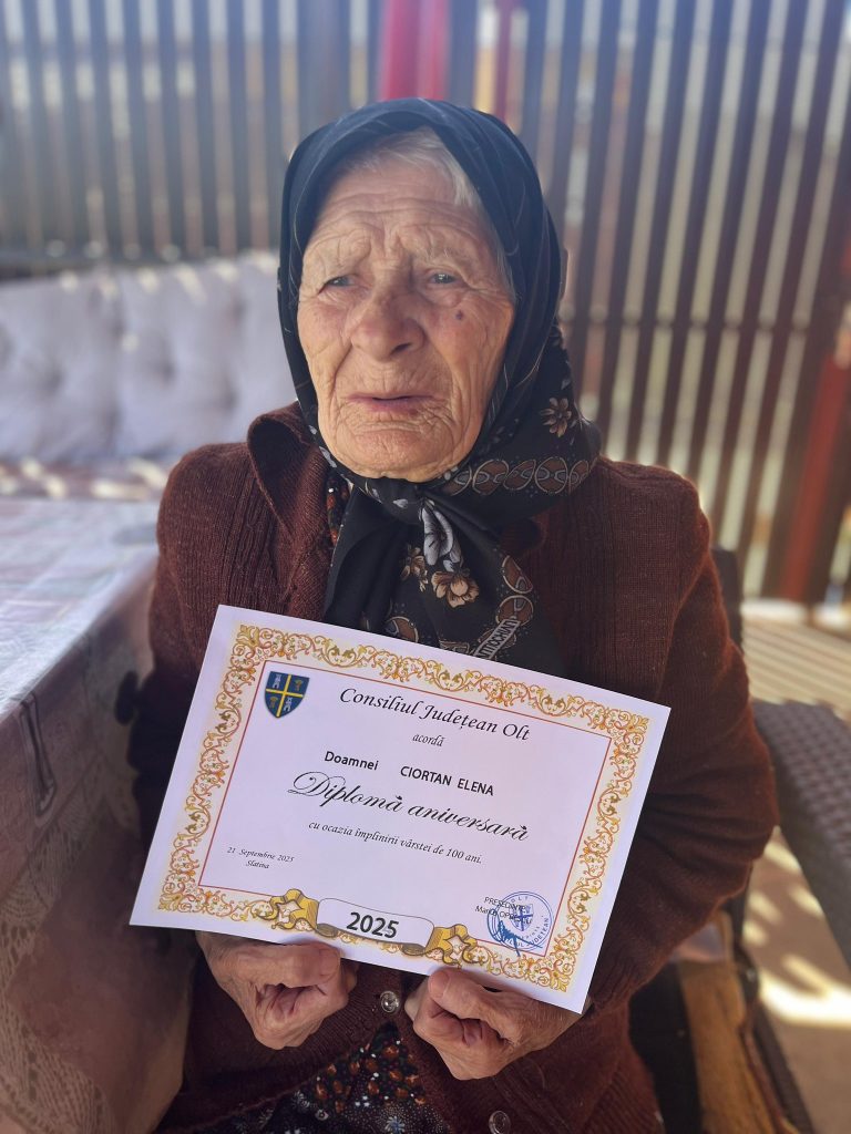 Localnică din comuna Osica de Sus, premiată de edilul Filip Cezar