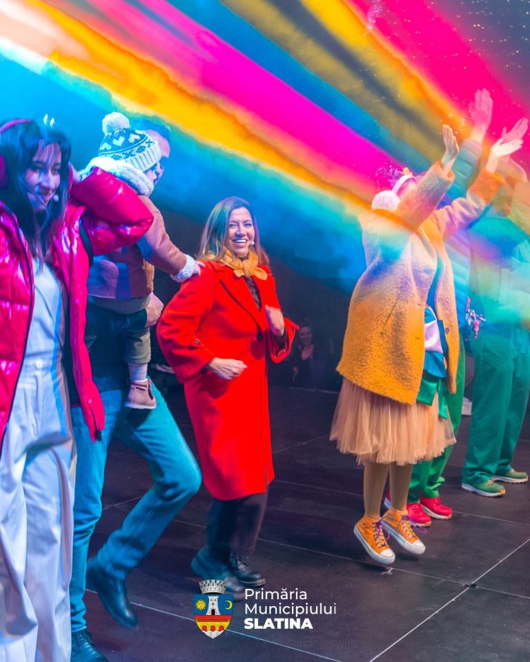 A fost aprins oficial iluminatul festiv în Slatina