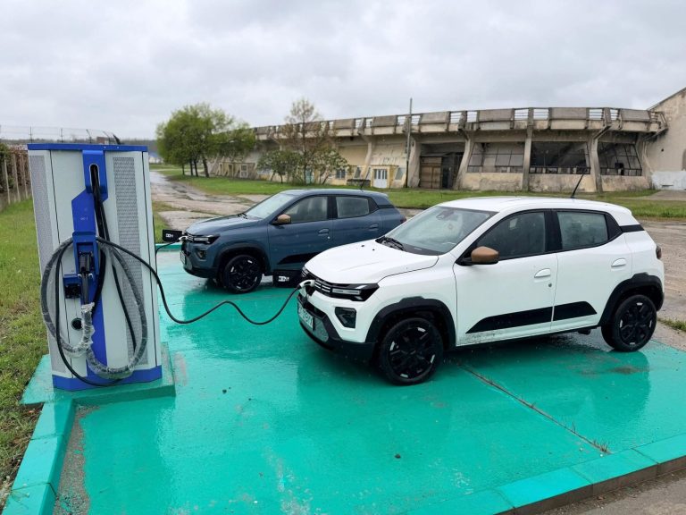 Scorniceștiul intră în era mobilității verzi: au fost puse în funcțiune șase stații de încărcare pentru vehicule electrice